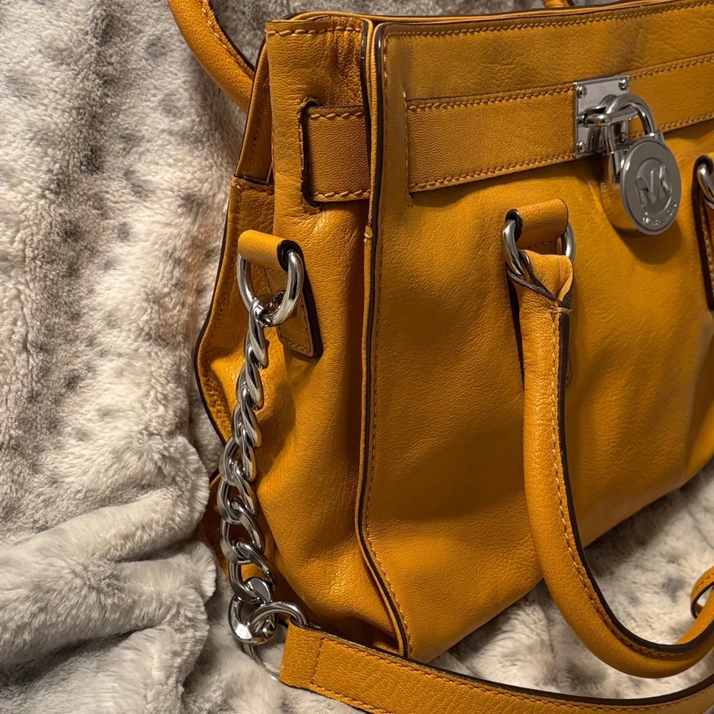 Michael Kors Golden Yellow Leather East West Hamilton Satchel Handbag - Picture 5 of 16